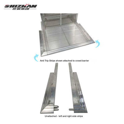 Expandable Concert Crowd Control Barriers Steel Mobile Barricade With Gate